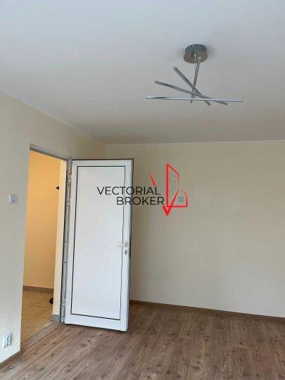 Baba Novac- Parc AL.I.Cuza Apartament 2 camere, parter, balcon, 54mp, renovat,
